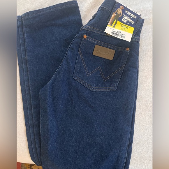 WRANGLER® COWBOY CUT® SLIM FIT JEAN IN PREWASHED INDIGO NWT - Picture 4 of 7